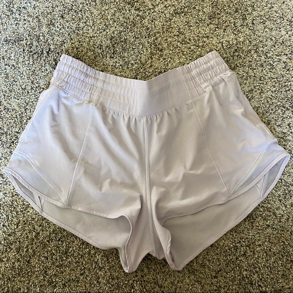 Lululemon Hotty Hot Shorts - Lavender Dew